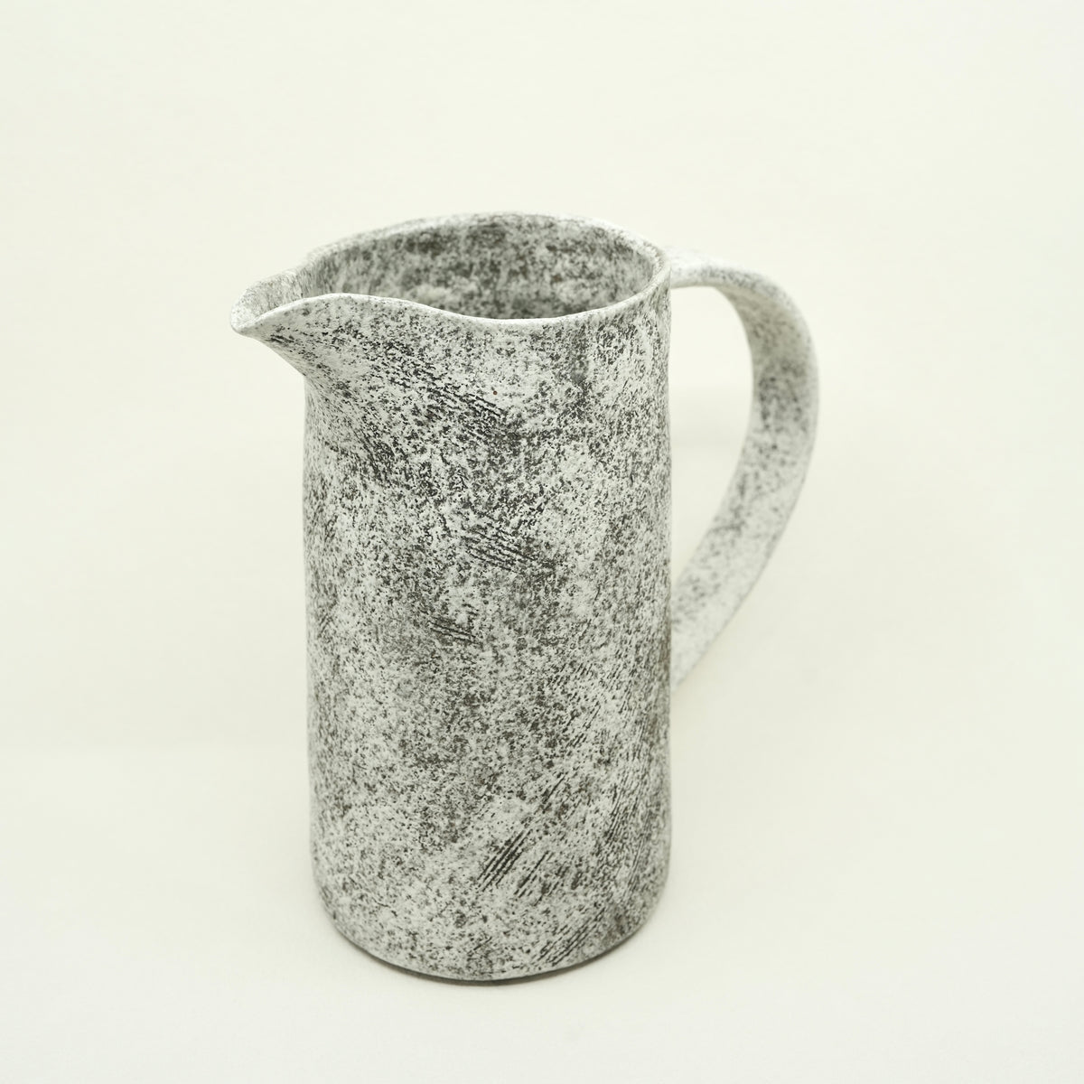 Kohiki Water Pitcher / Vase
