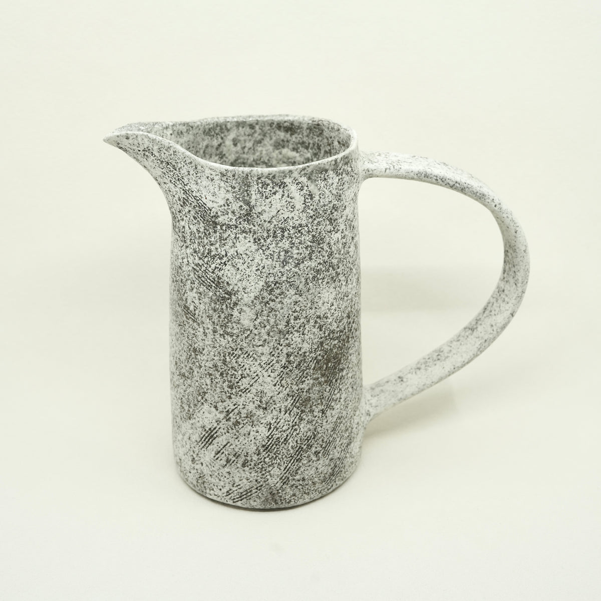 Kohiki Water Pitcher / Vase