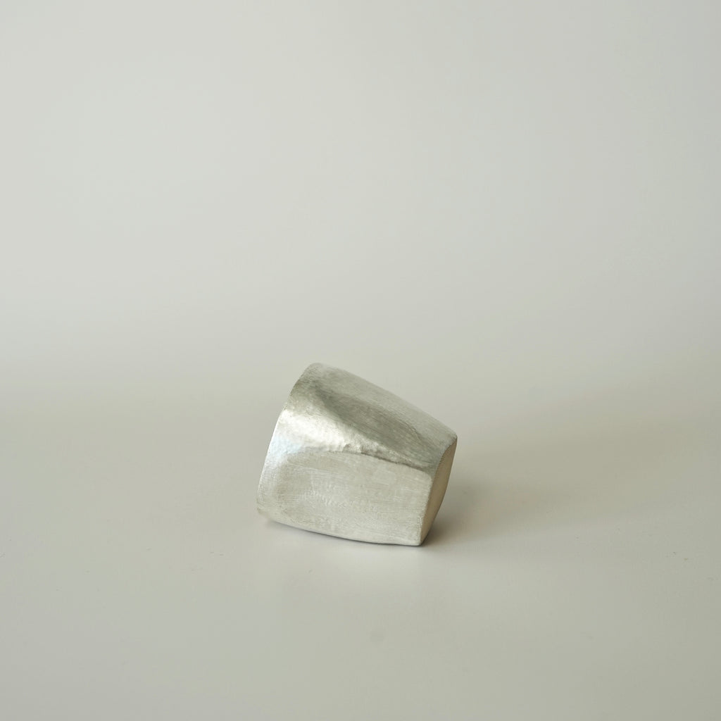 Small Faceted Cup – Beige