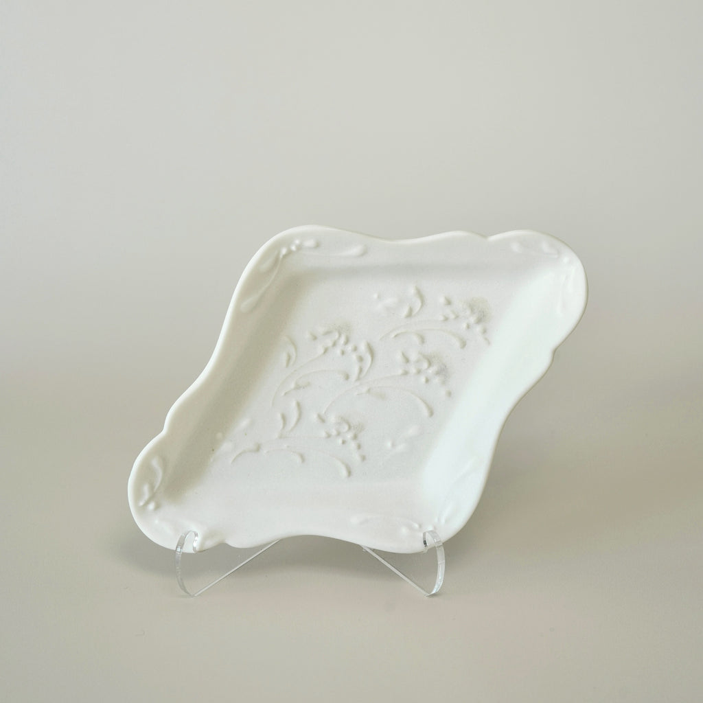 Diamond-shaped Dish