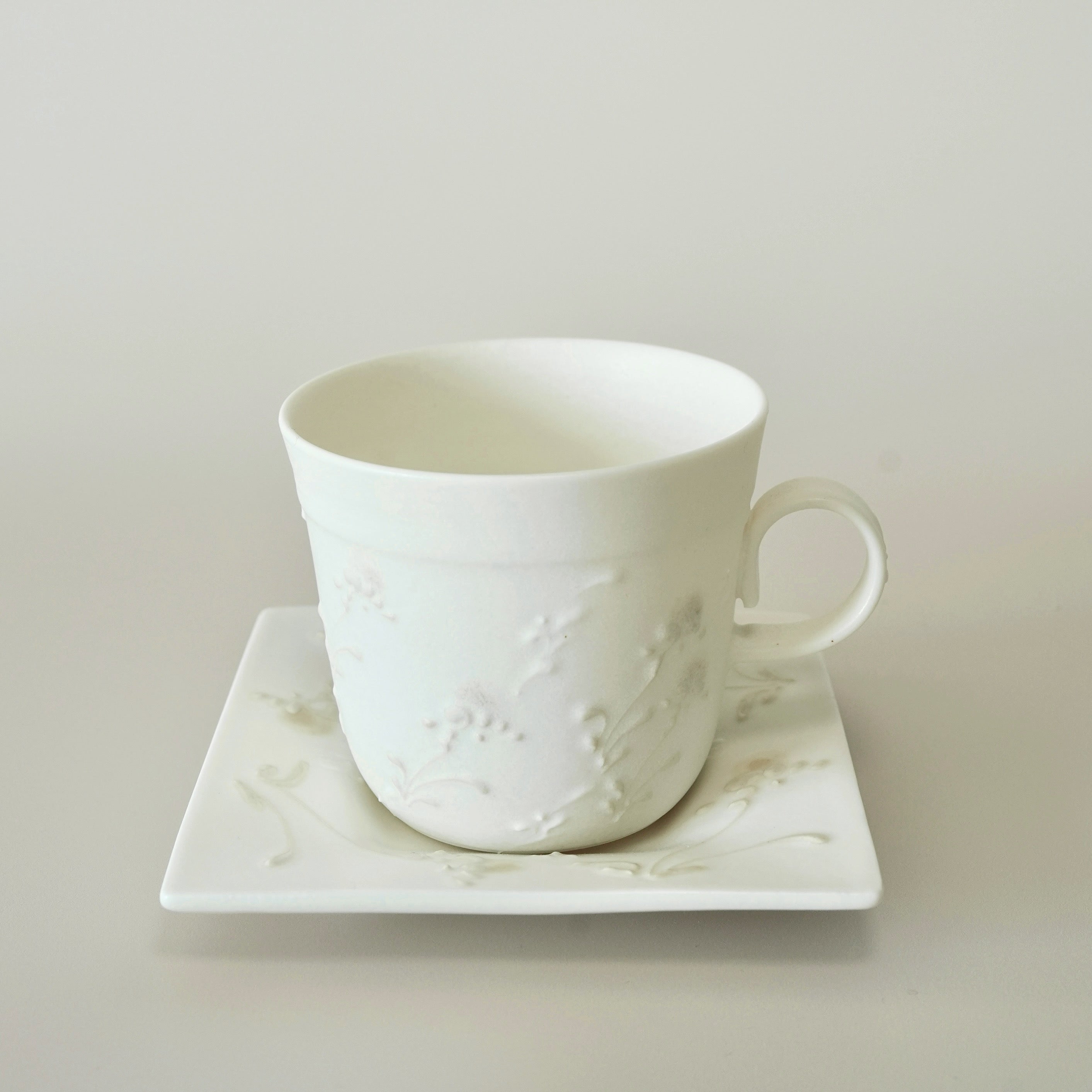 Dandelion Relief Square Dish